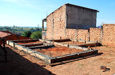 Autoconstrução em lote urbano com poucos recursos