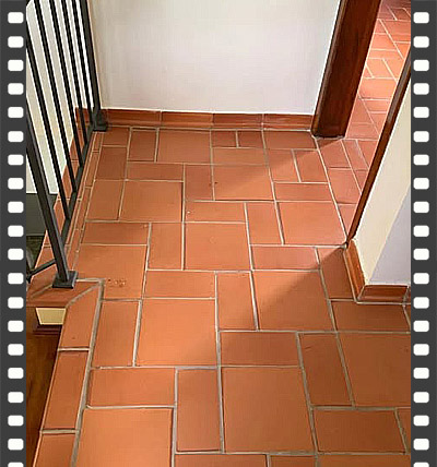 Revestimento de piso com lajotão colonial