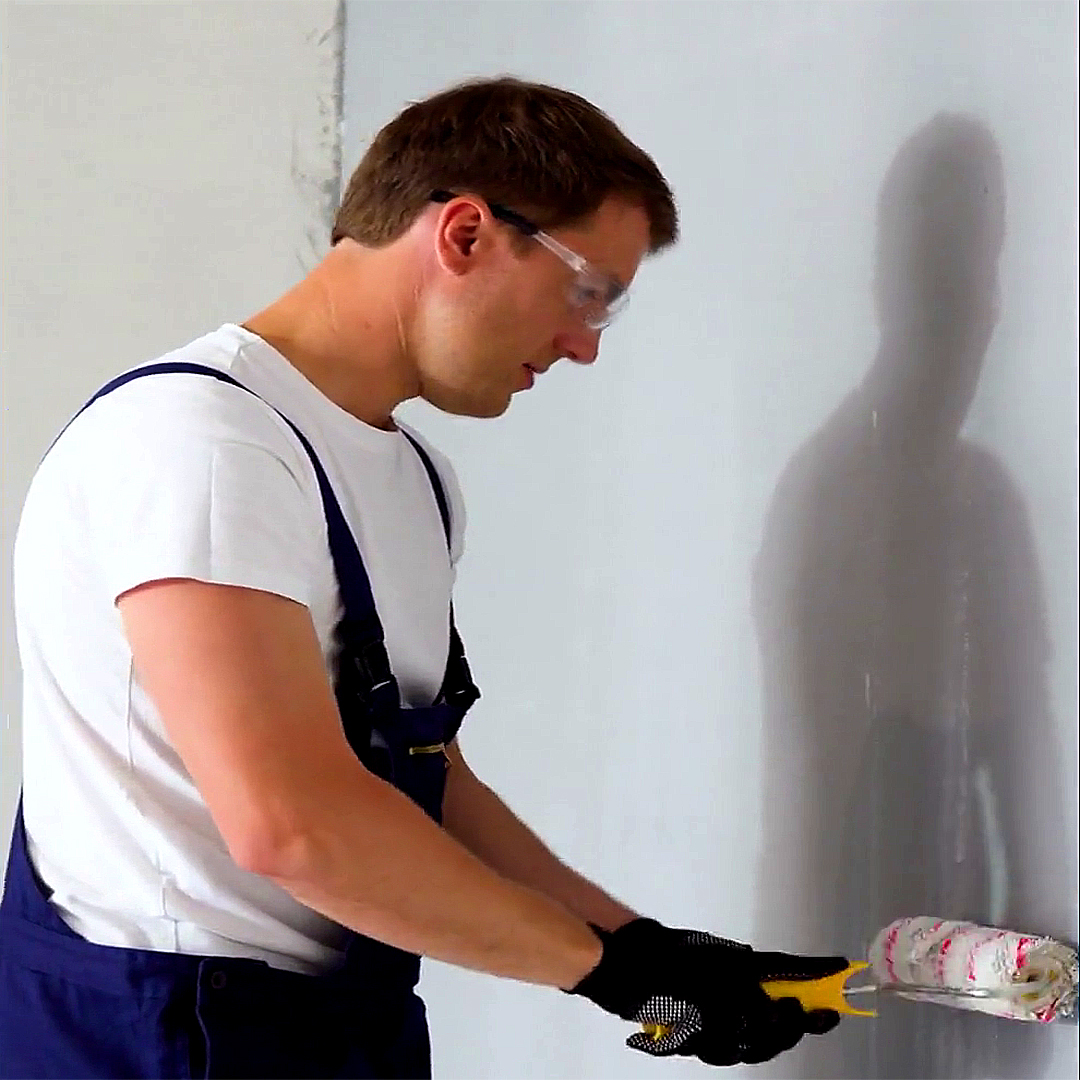 Precisa lixar a parede antes de pintar?